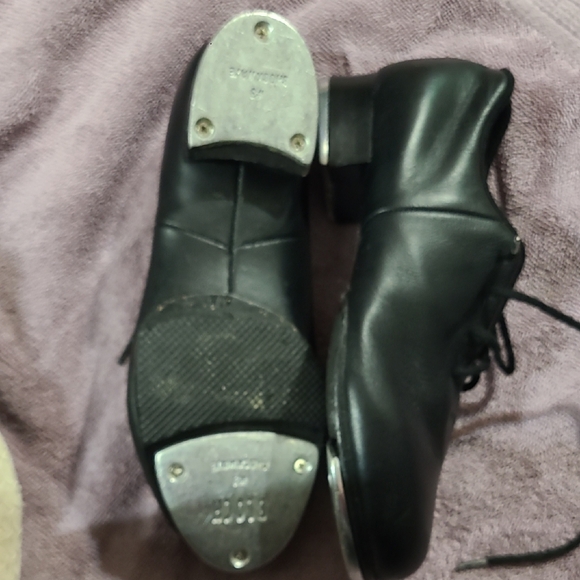 Bloch Girls - Picture 2 of 4